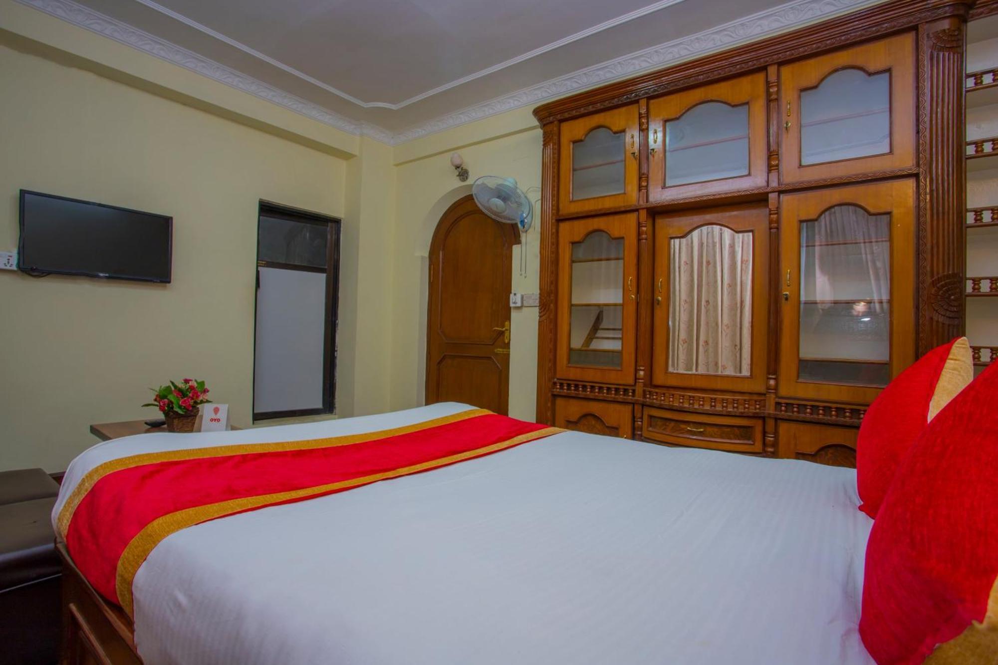 Oyo 232 Hotel Titanic Pvt Ltd Balaju Eksteriør bilde